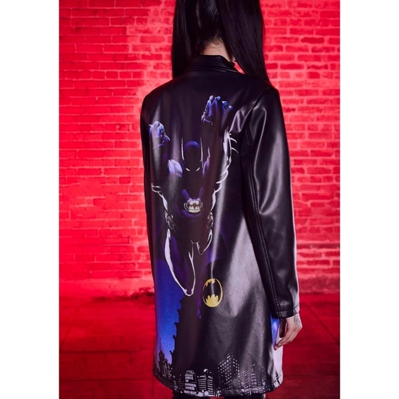 DC ✦ Batman Trench Coat ✦ Gotham City Print Vegan Leather Graphic Back Size L - Picture 5 of 9